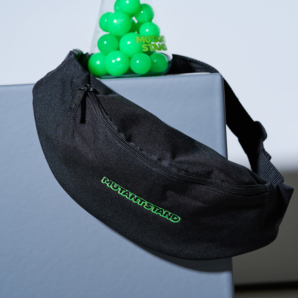 LOGO POUCH